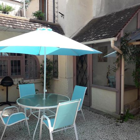 Belle Maison Au Coeur De Recloses Luaran gambar